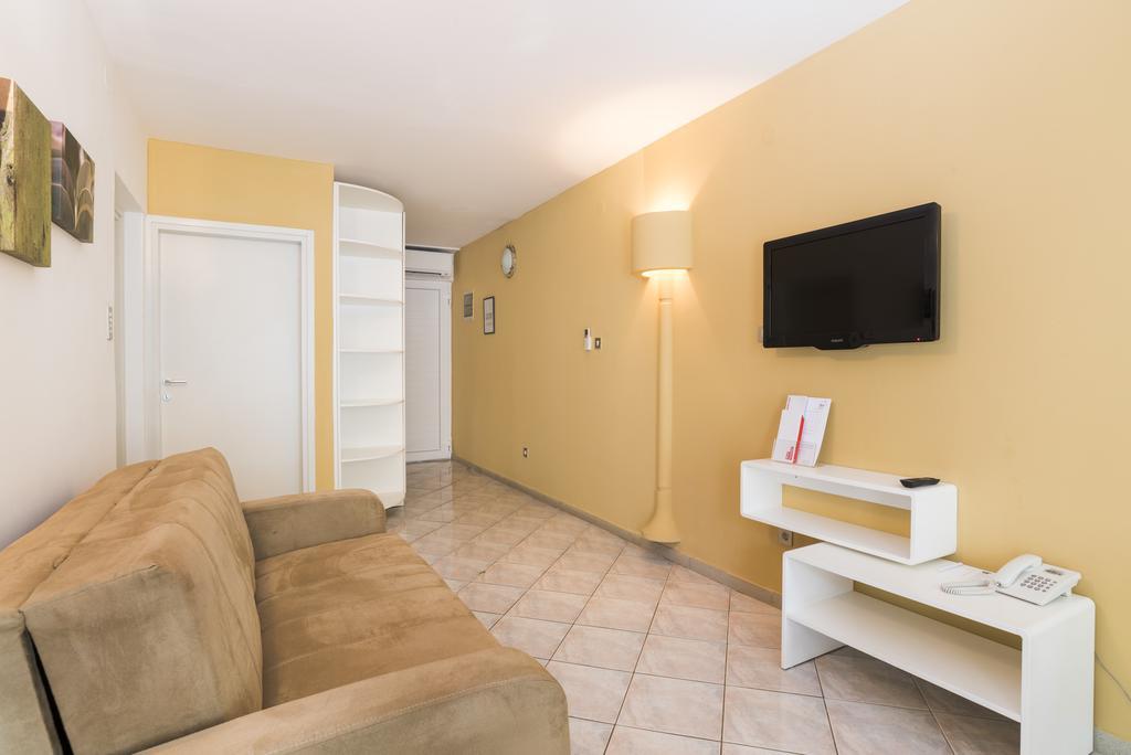 Apartments Amfora Plava Laguna Umag Habitación foto